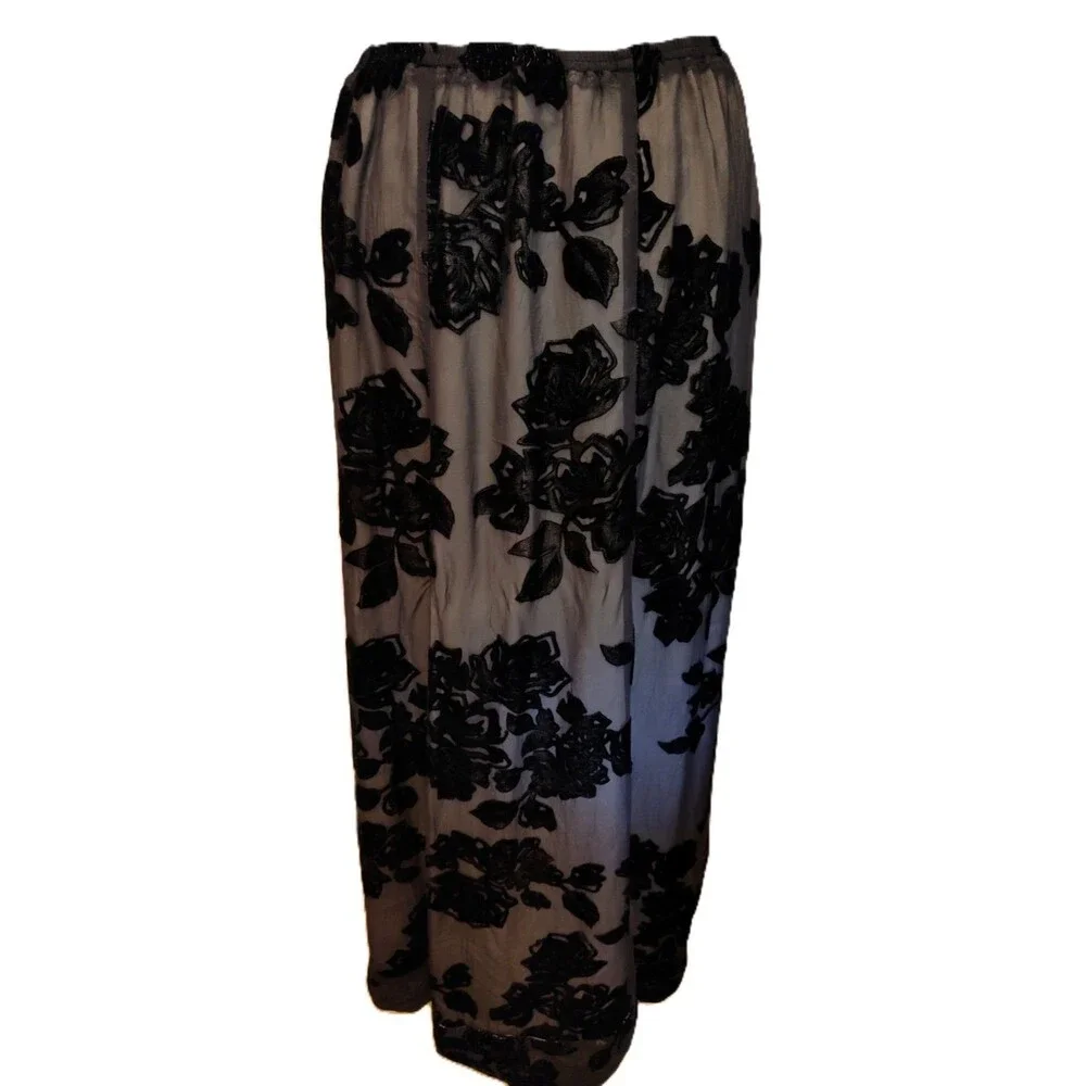 Formal Elegant Soft Surroundings Lined Black Rose Velvet Floor Length Skirt Sz S